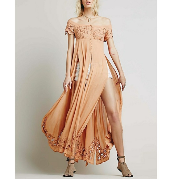 Free People Tops - FREE PEOPLE Prapti off the shoulder maxi tunic top
